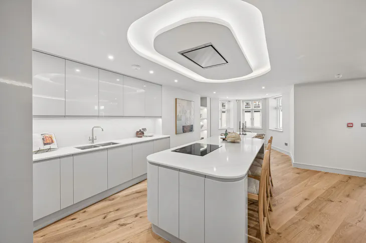 Flat Grosvenor Place in City of Westminster