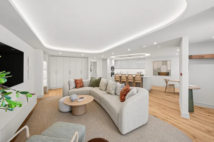 Flat Grosvenor Place in City of Westminster