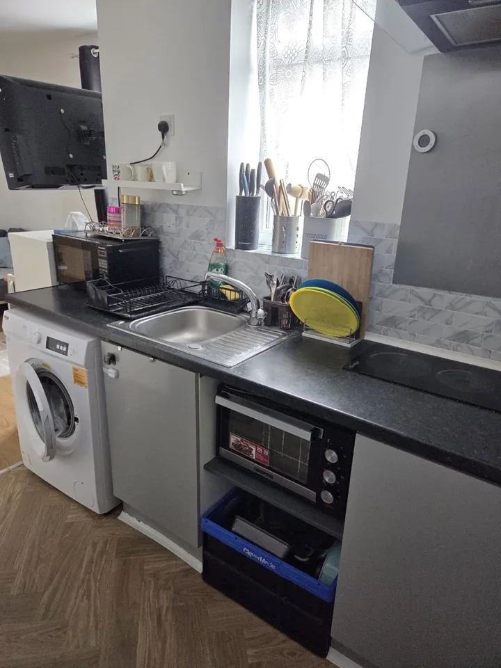 Room Sandy Lane in Greater London