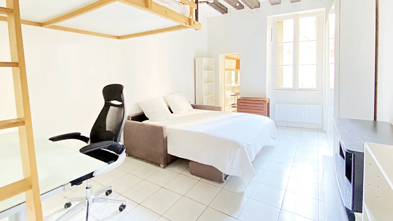 Flat Rue Pierre Lescot in Paris