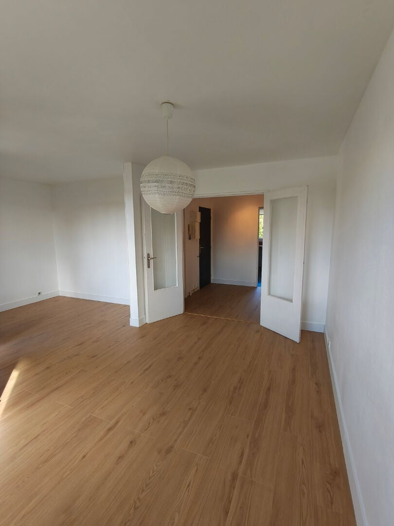 Flat Rue de Sannois in Ermont