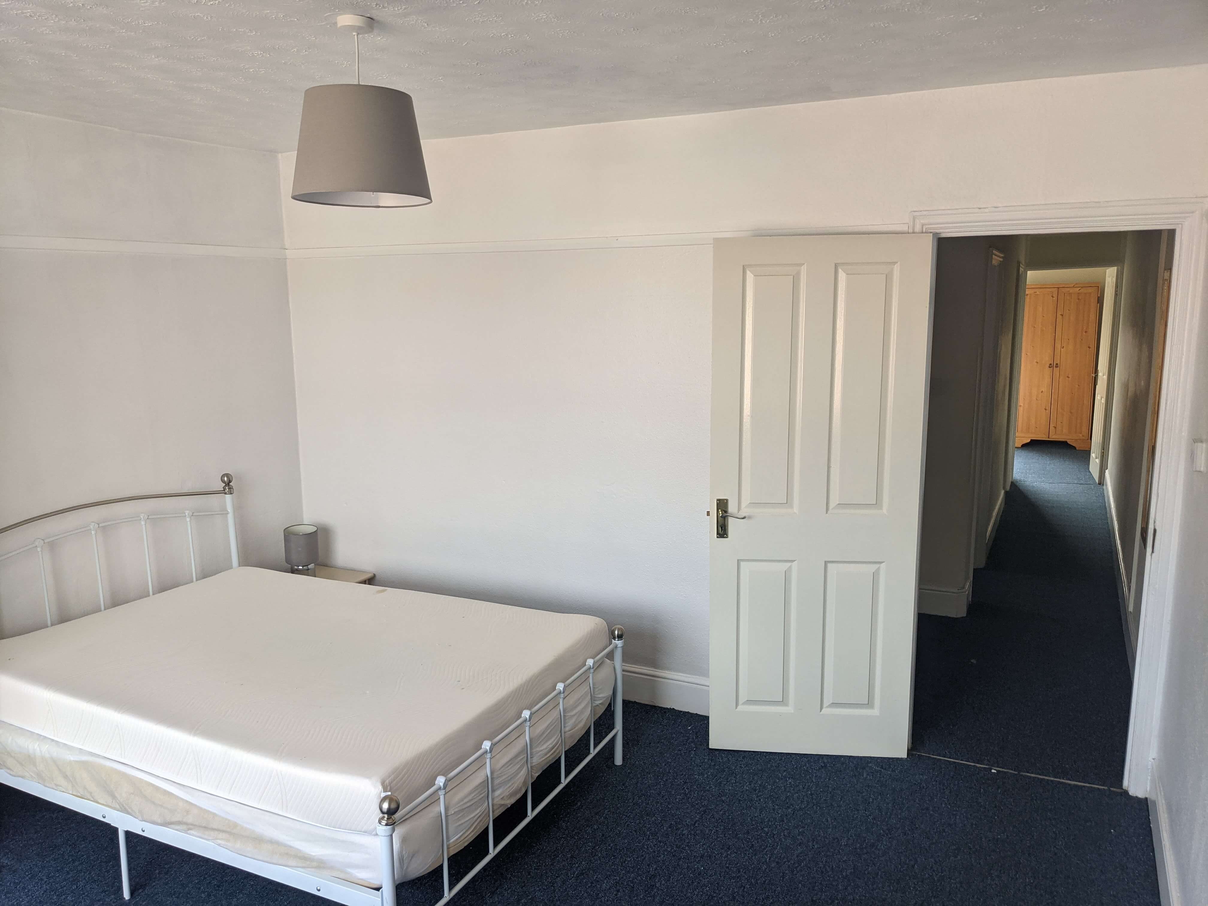 Flat Newcombe Road in Southampton