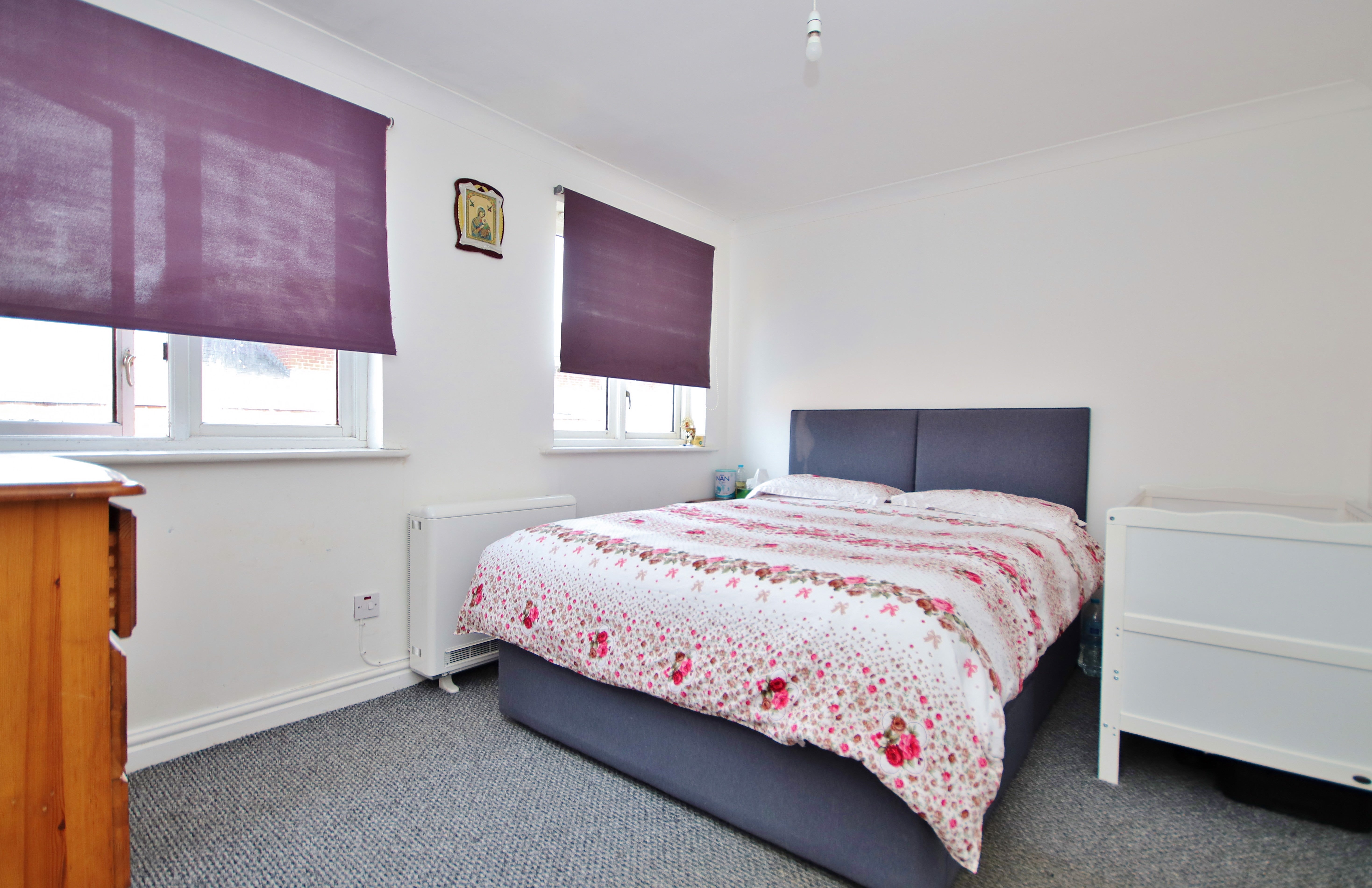 House Thomas Cribb Mews in Greater London