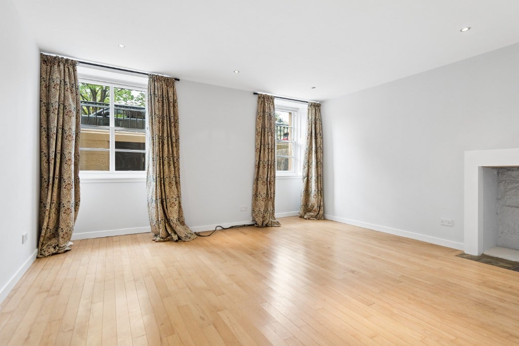 Flat Kirklee Terrace in Glasgow