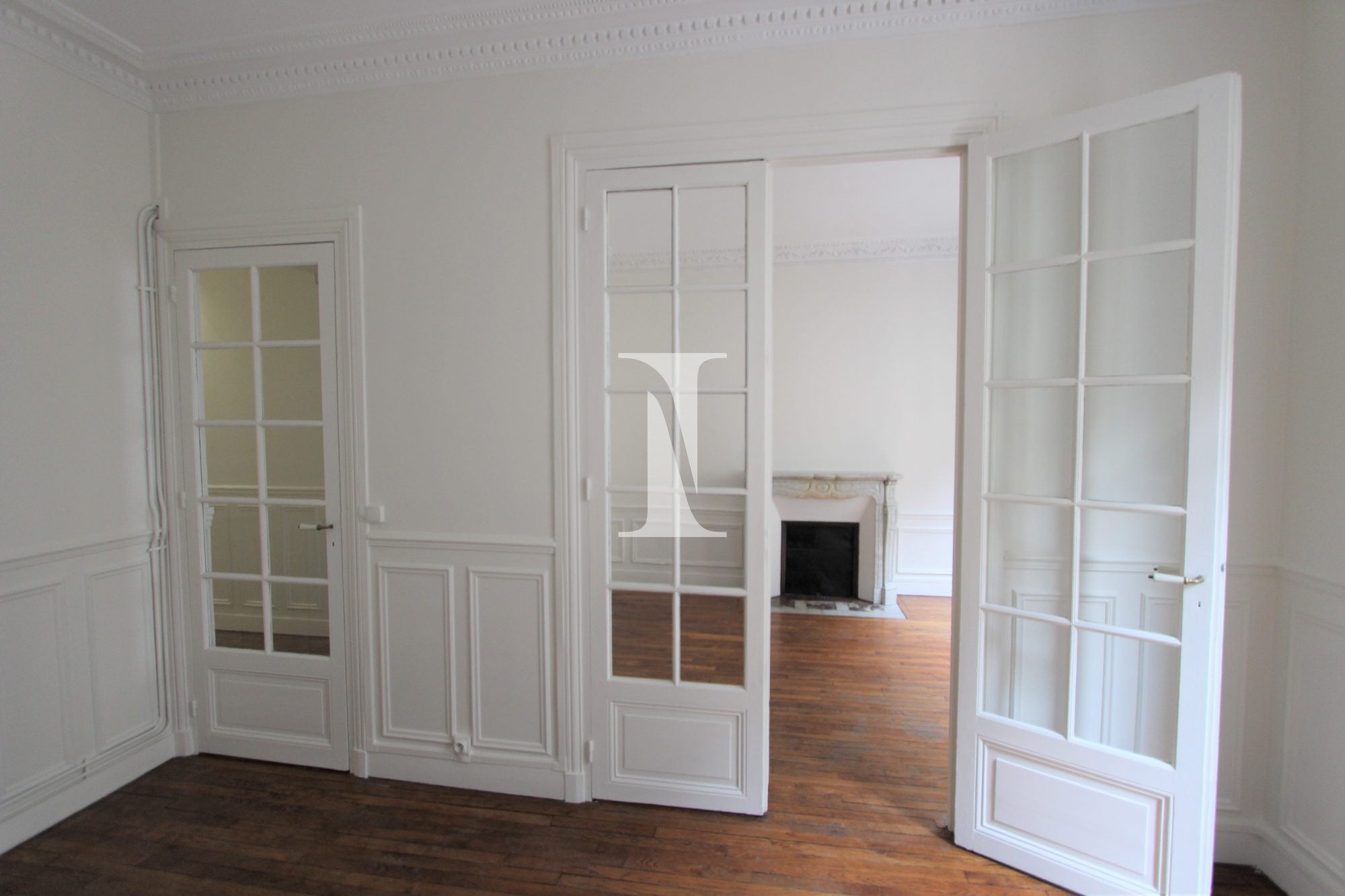 Flat Rue du Lunain in Paris