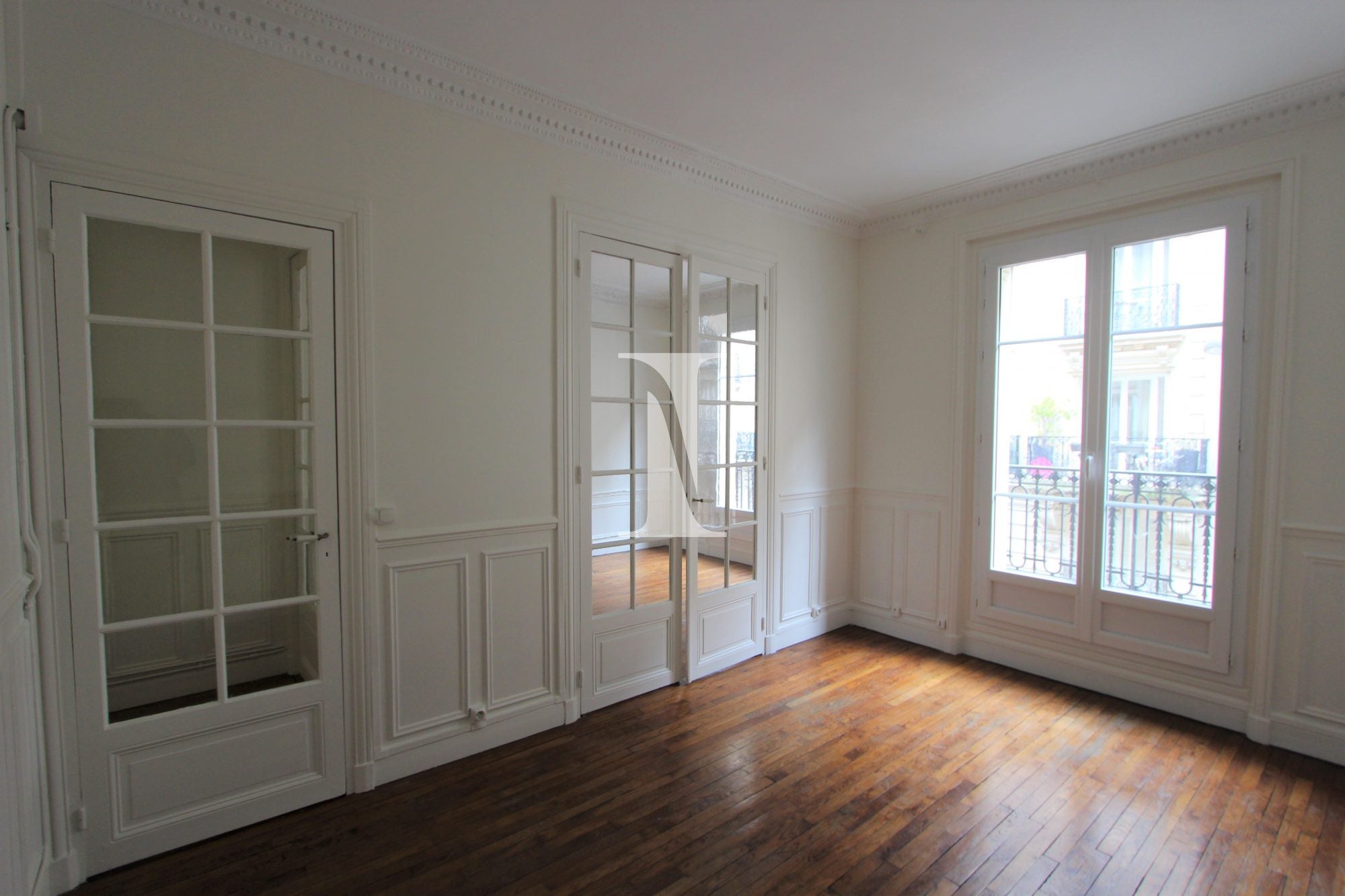 Flat Rue du Lunain in Paris