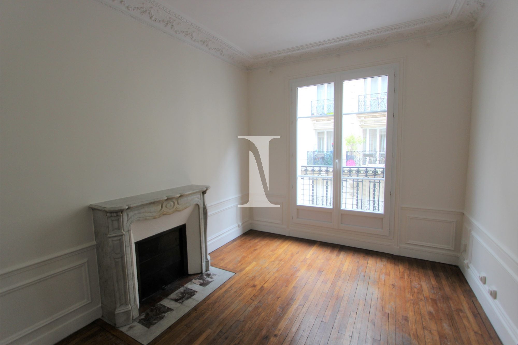 Flat Rue du Lunain in Paris