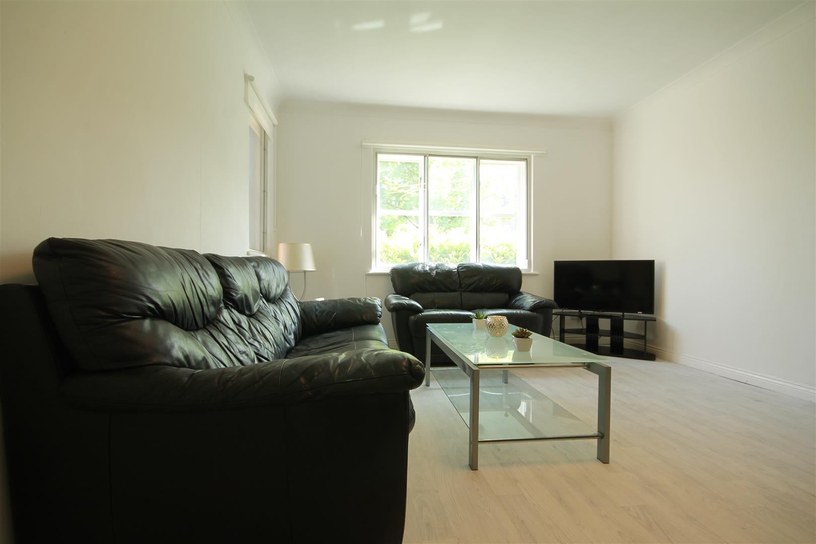 Flat Grenville Court in Cramlington