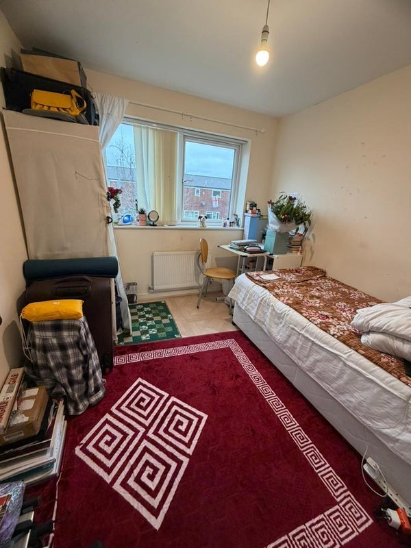 Flat Turing Close in Manchester
