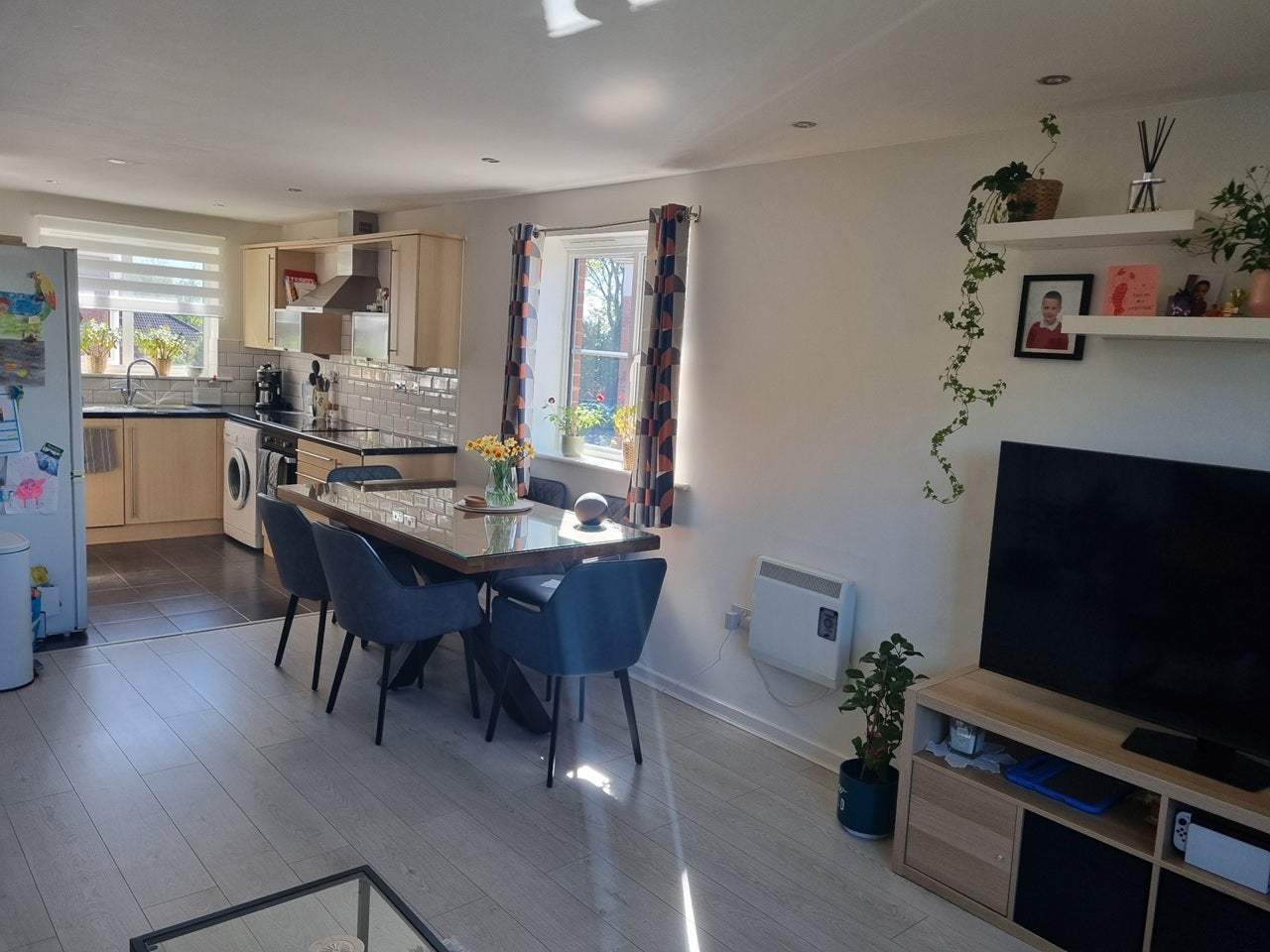 Flat Oaklands Road in Salford