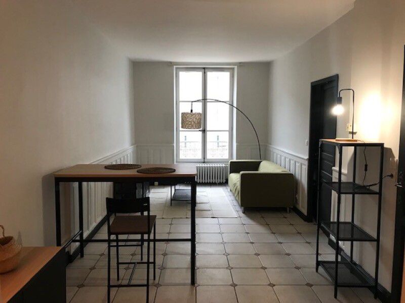 Appartement Rue Porte Madeleine à Orléans