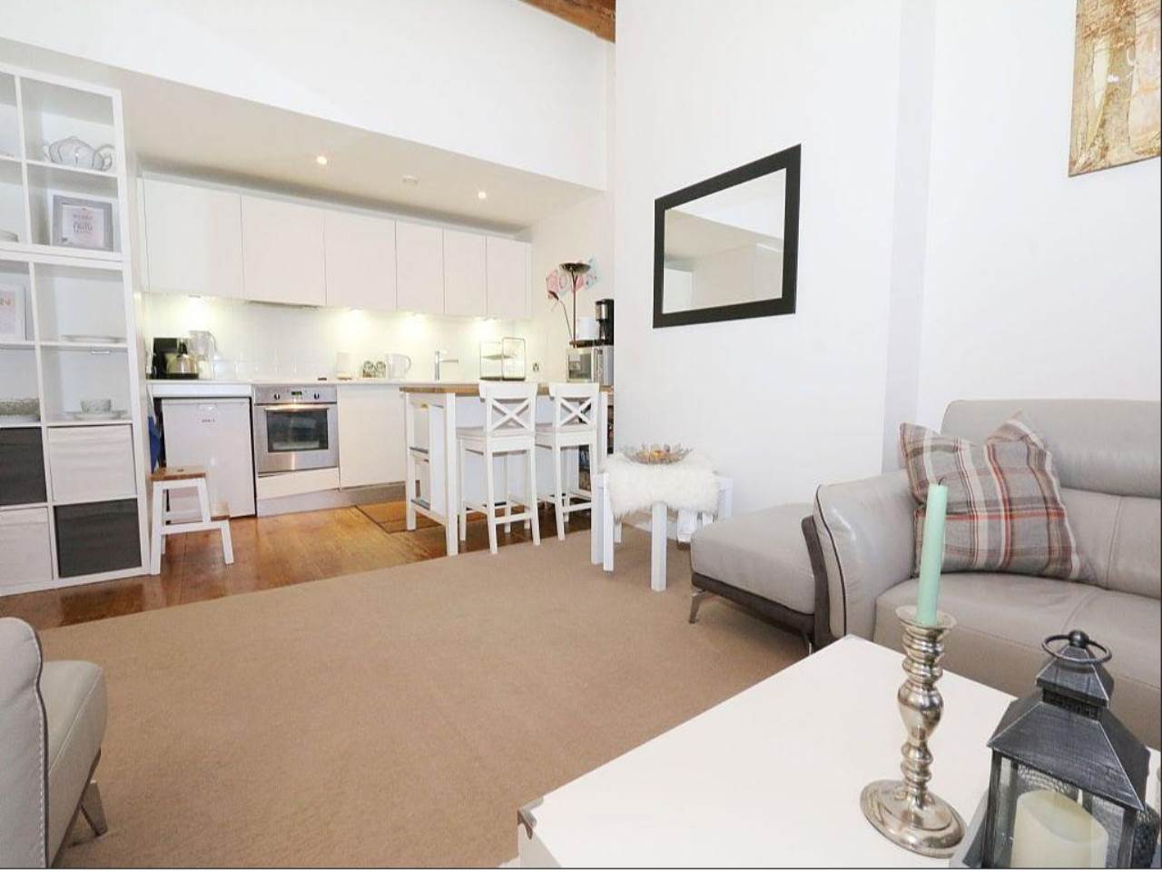 Flat Scoresby Street in Bradford