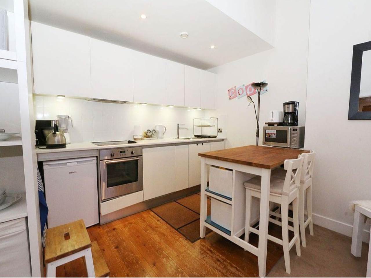 Flat Scoresby Street in Bradford