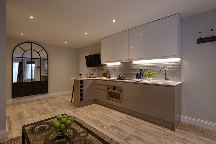 Flat West End Lane in Greater London