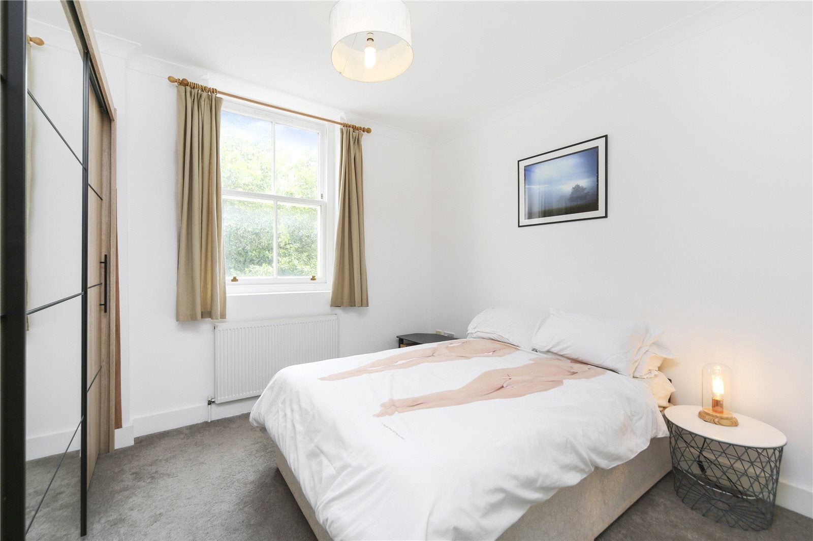 Flat Hawley Road in Greater London