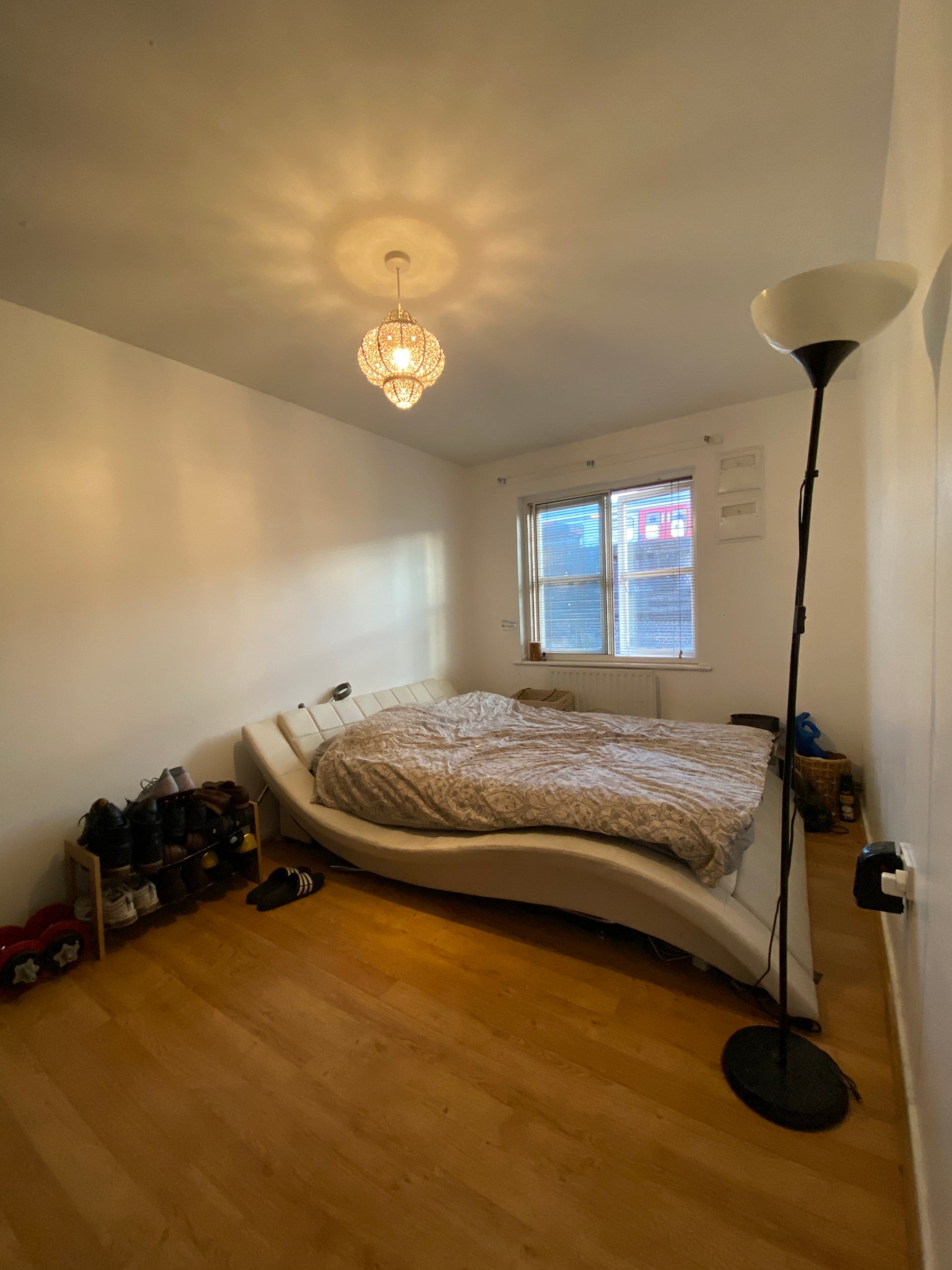 Flat Eagling Close in Greater London