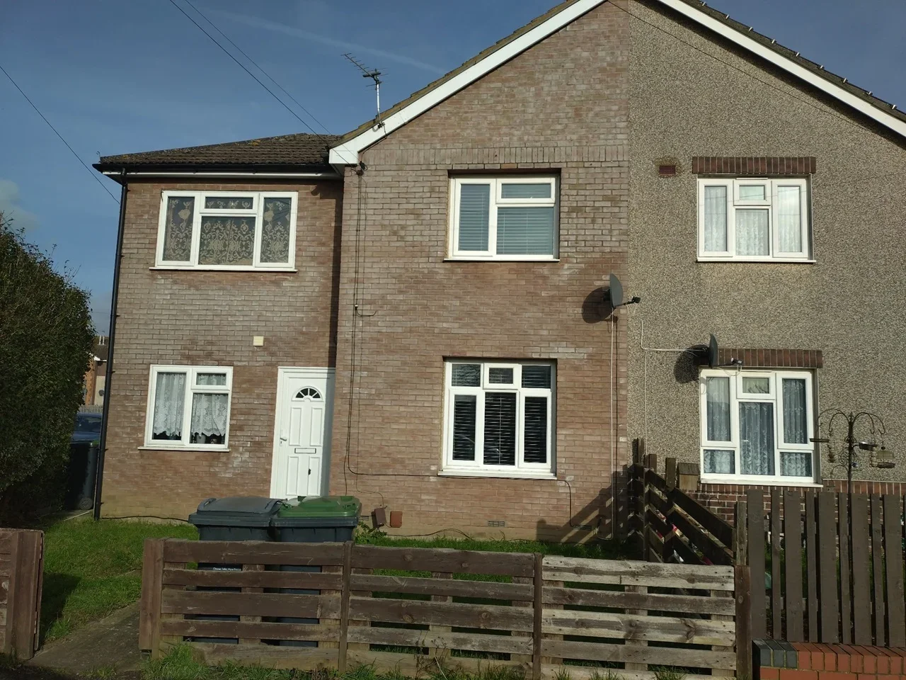 House Kingsclere Avenue in Havant