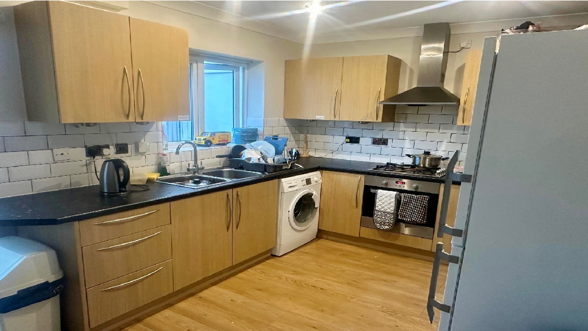 Flat Bewick Place in Peterborough