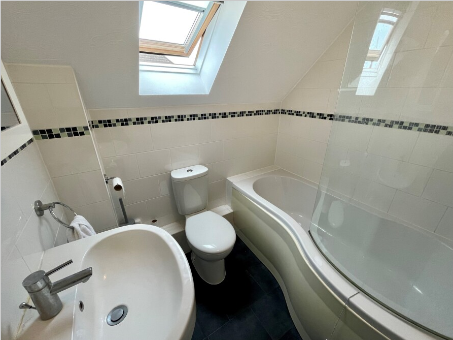 Flat Bewick Place in Peterborough