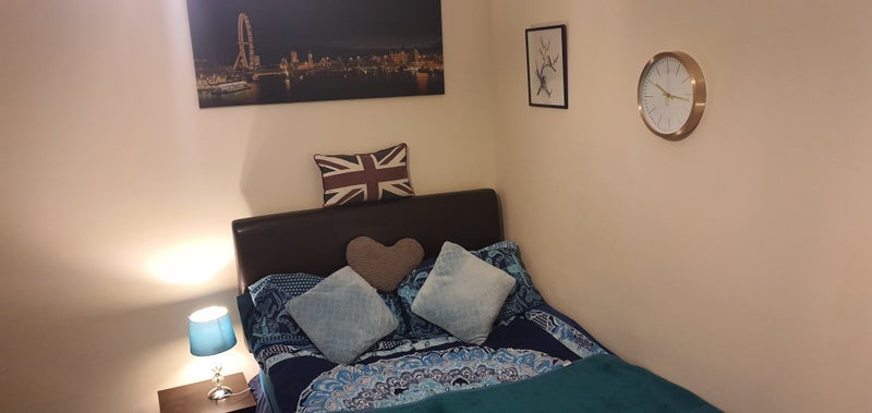 Room Deans Road in Greater London