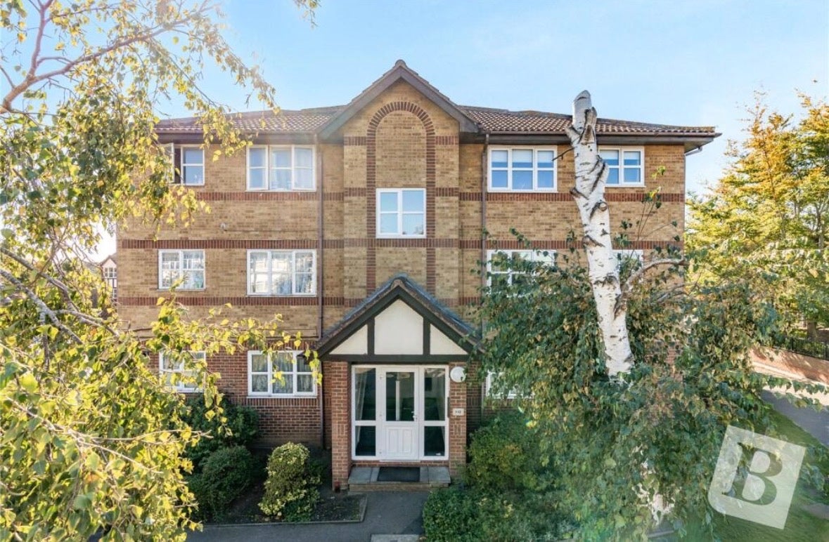 Flat St Edmunds Road in Dartford