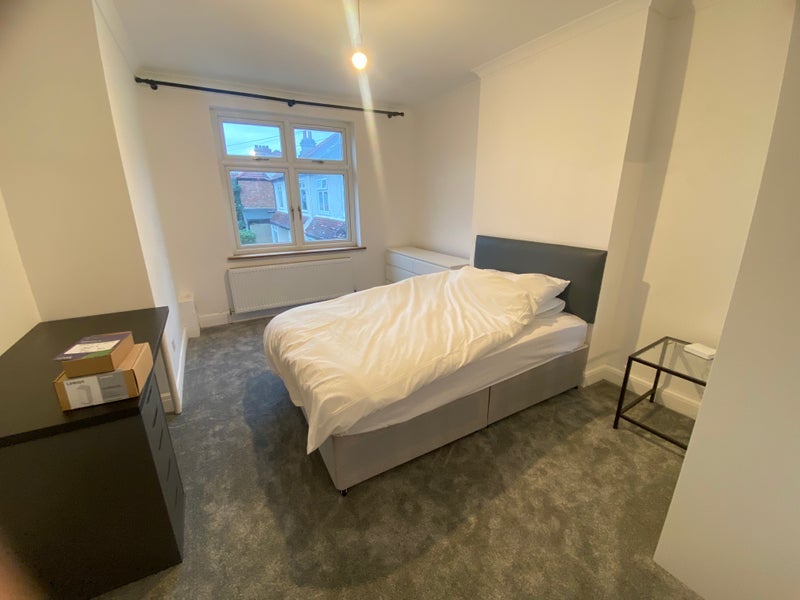 Room Lavender Grove in Greater London