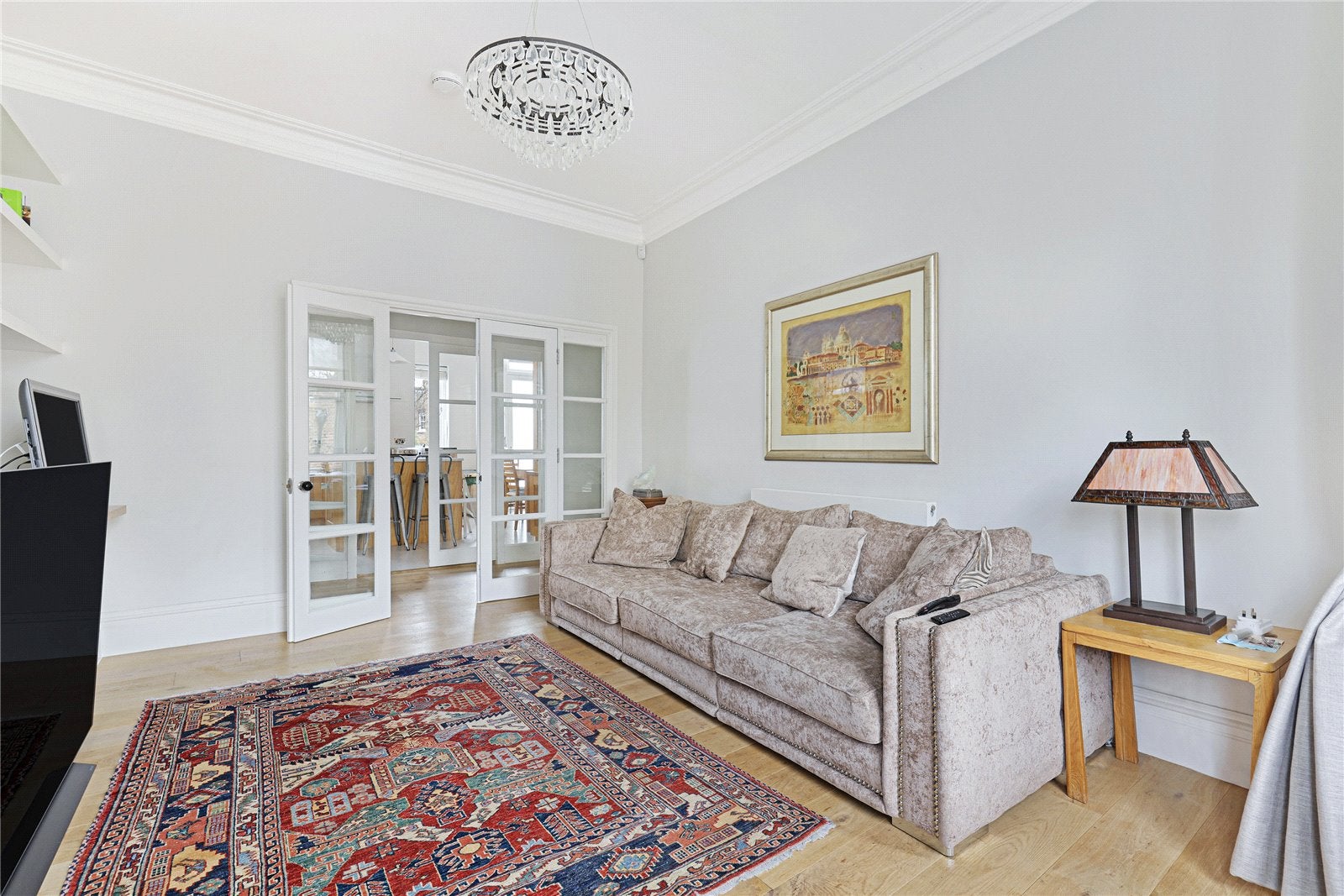 Flat Pond Square in Greater London