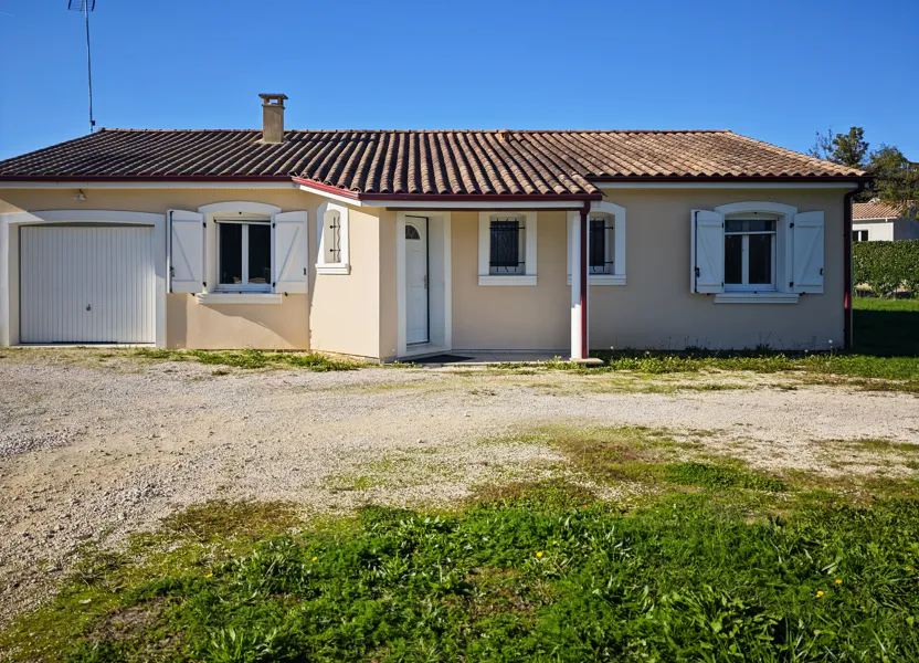 House Place Eugène Le Roy in Neuvic