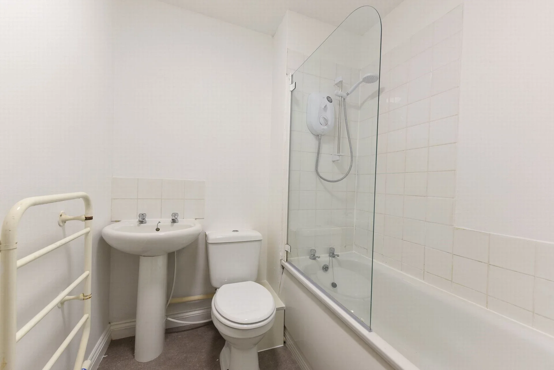 Flat Lynchford Road in Rushmoor