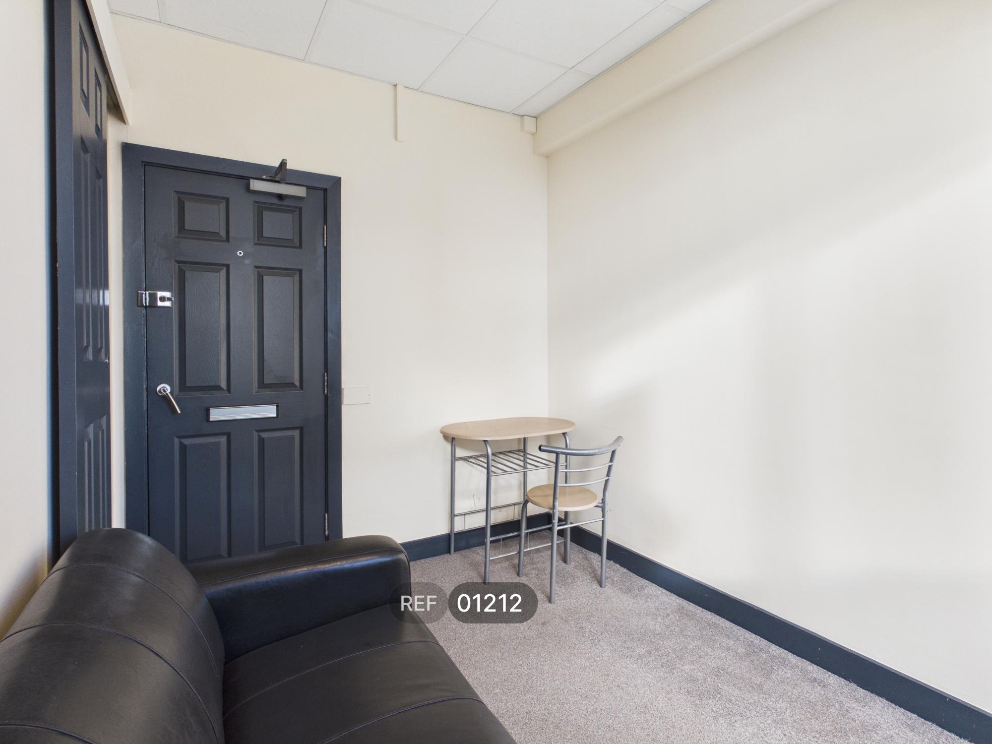 Room Anlaby Road in Hull