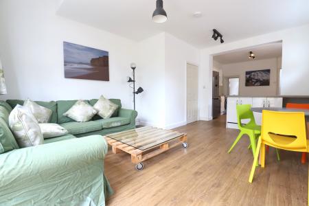 Room Shaw Street in Newcastle-under-Lyme
