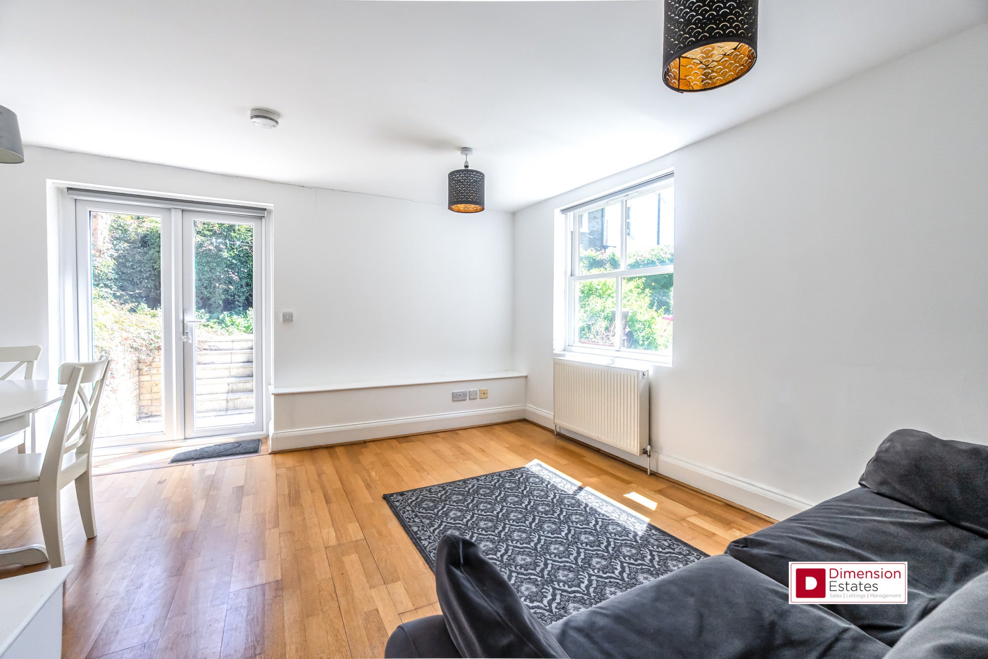 Flat Albion Road in Greater London
