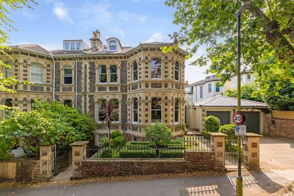 House Hanbury Road in Bristol