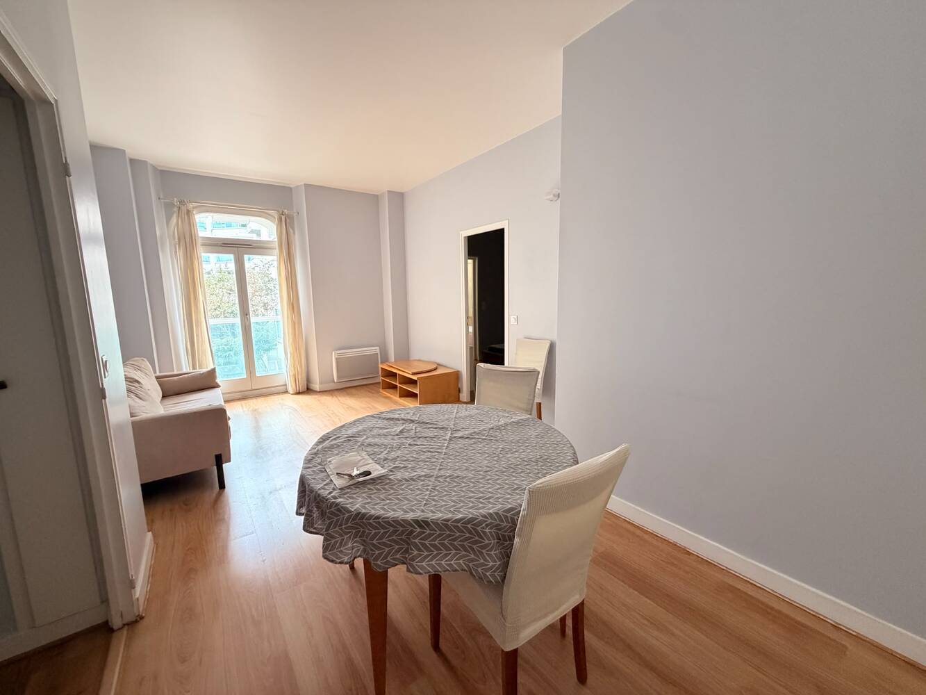 Flat Rue de Reuilly in Paris