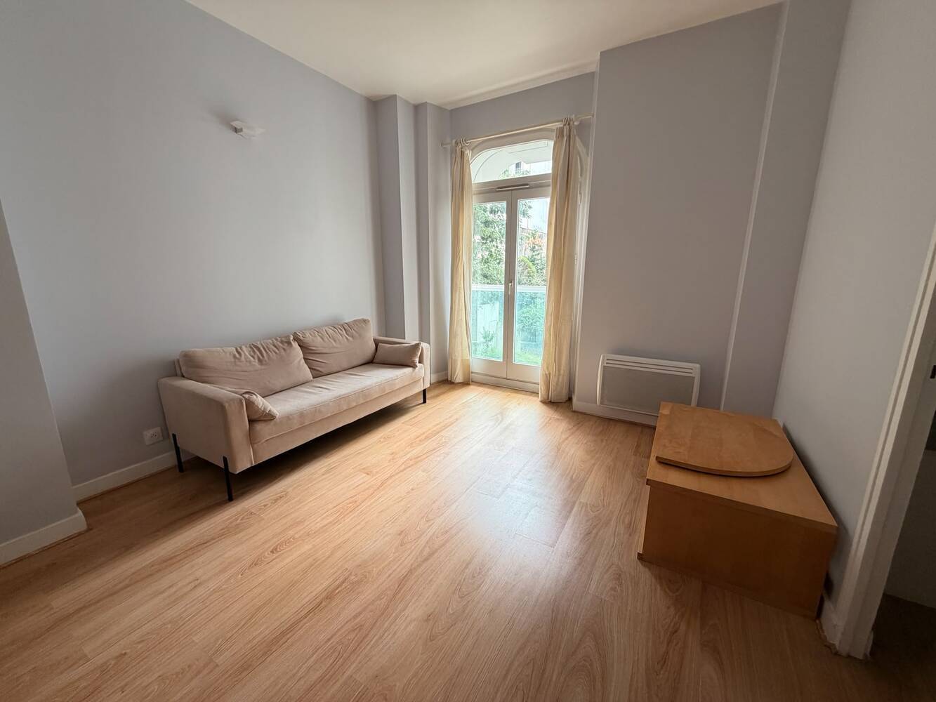 Flat Rue de Reuilly in Paris