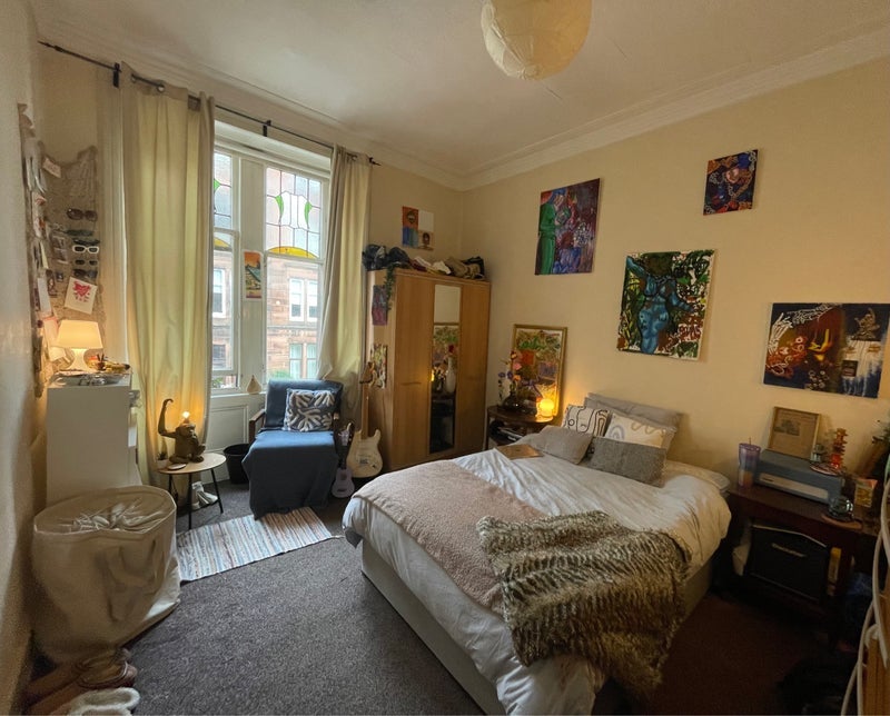 Room Hyndland Road in Glasgow