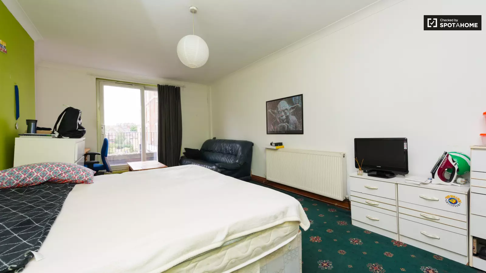 Room Willesden Lane in Greater London