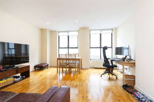 Flat Islington Green in Greater London