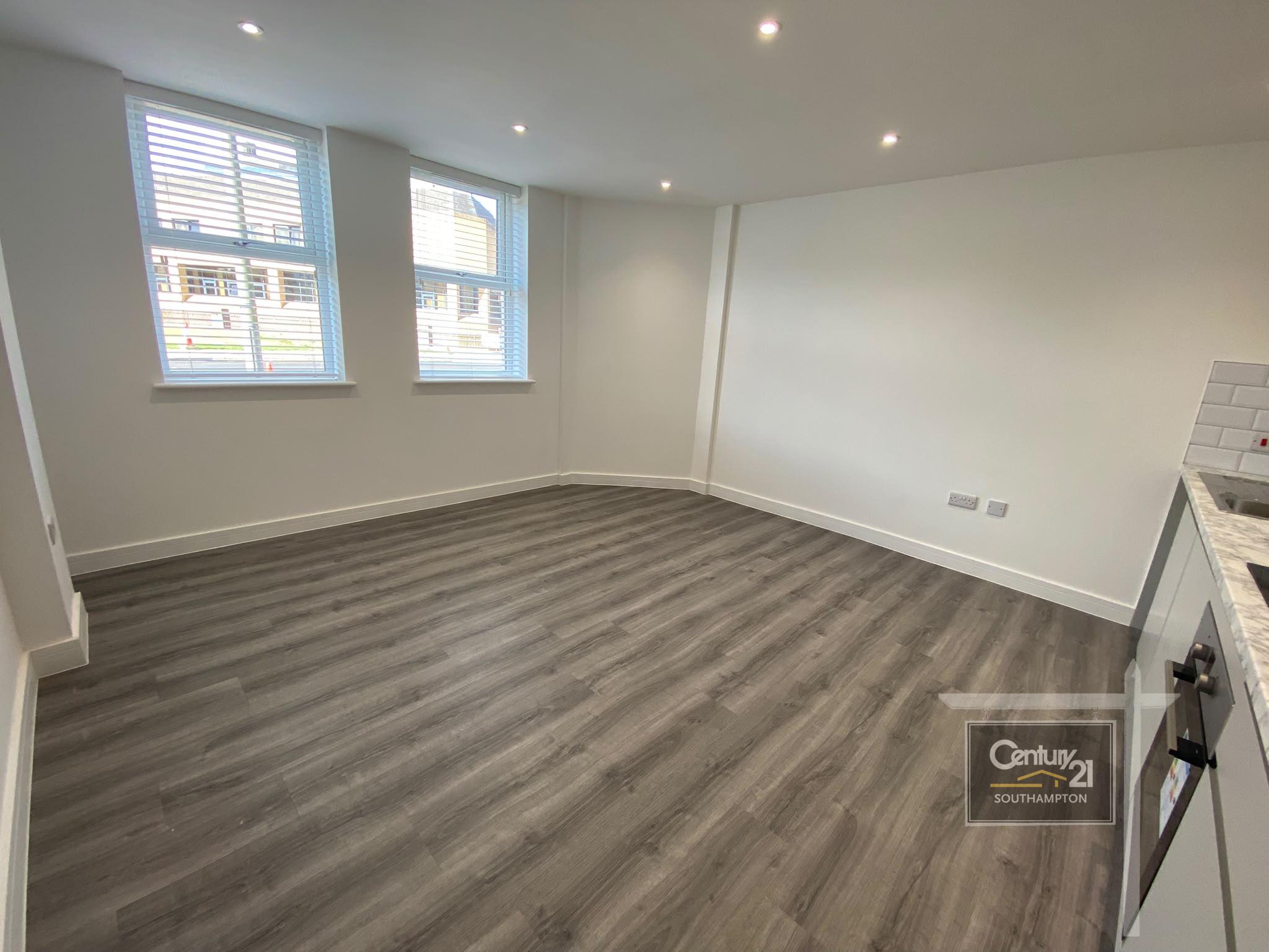 Flat Ordnance Road in Southampton