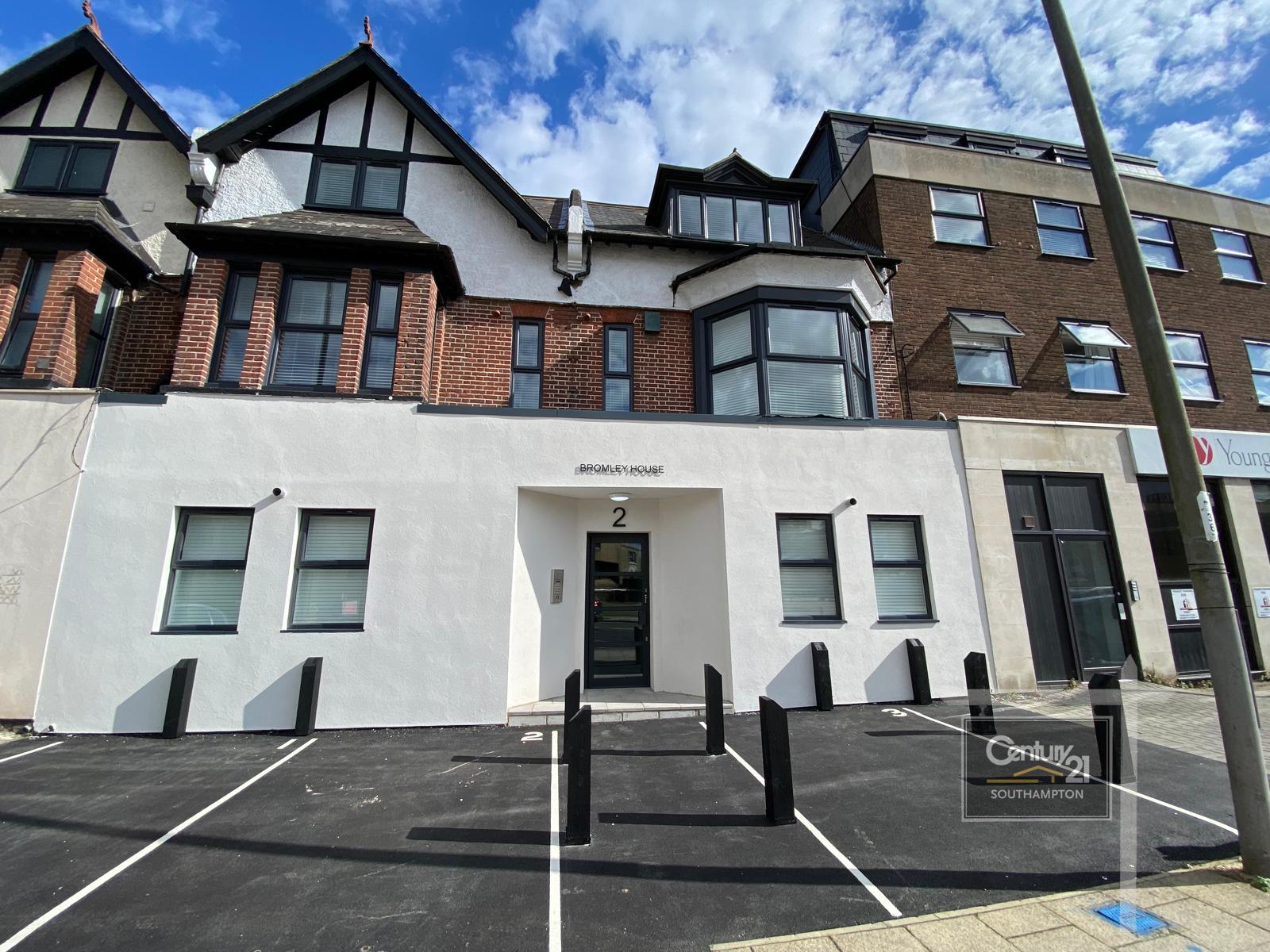 Flat Ordnance Road in Southampton