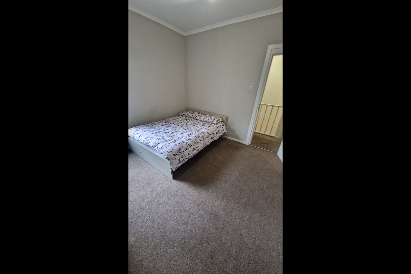 Room Gilbert Road in Greater London