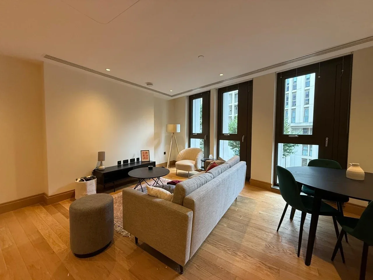 Flat John Islip Street in City of Westminster