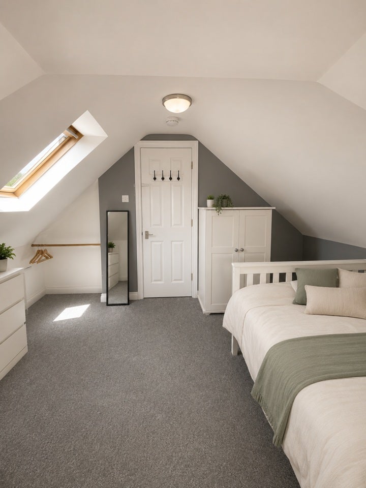 Room Hankinson Road in Bournemouth