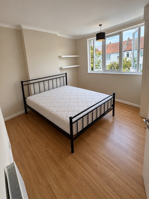 Room Streatham Vale in Greater London