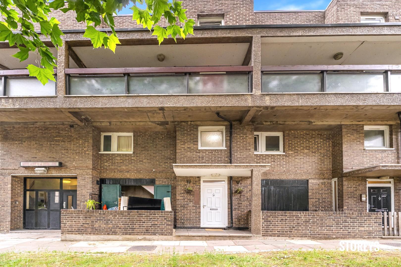 Flat Hackney Road in Greater London