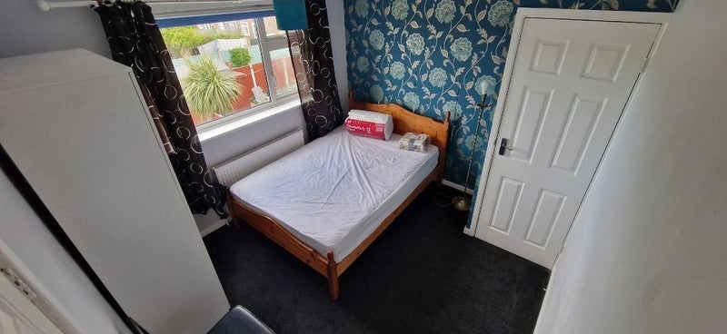 Room Hamilton Drive in Market Warsop
