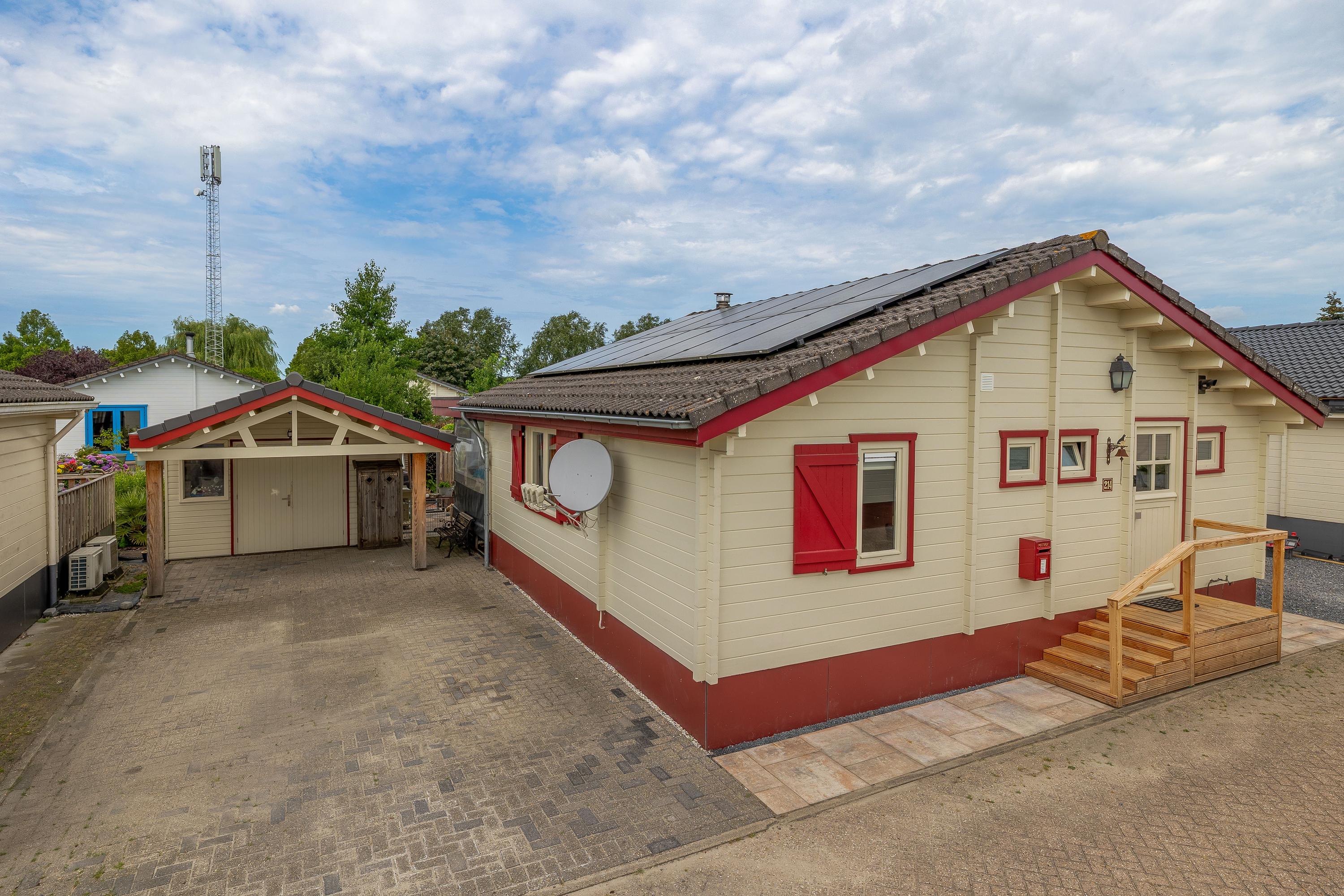 Huis Vier Heultjes 214 in Sprang-Capelle