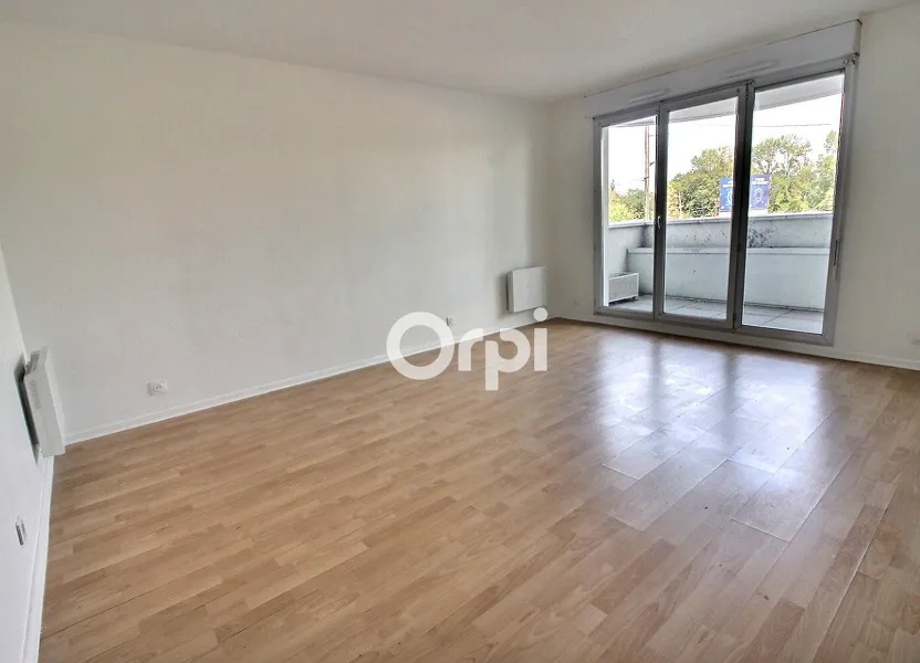 Flat Rue de la Grande Rive in Viry-Châtillon
