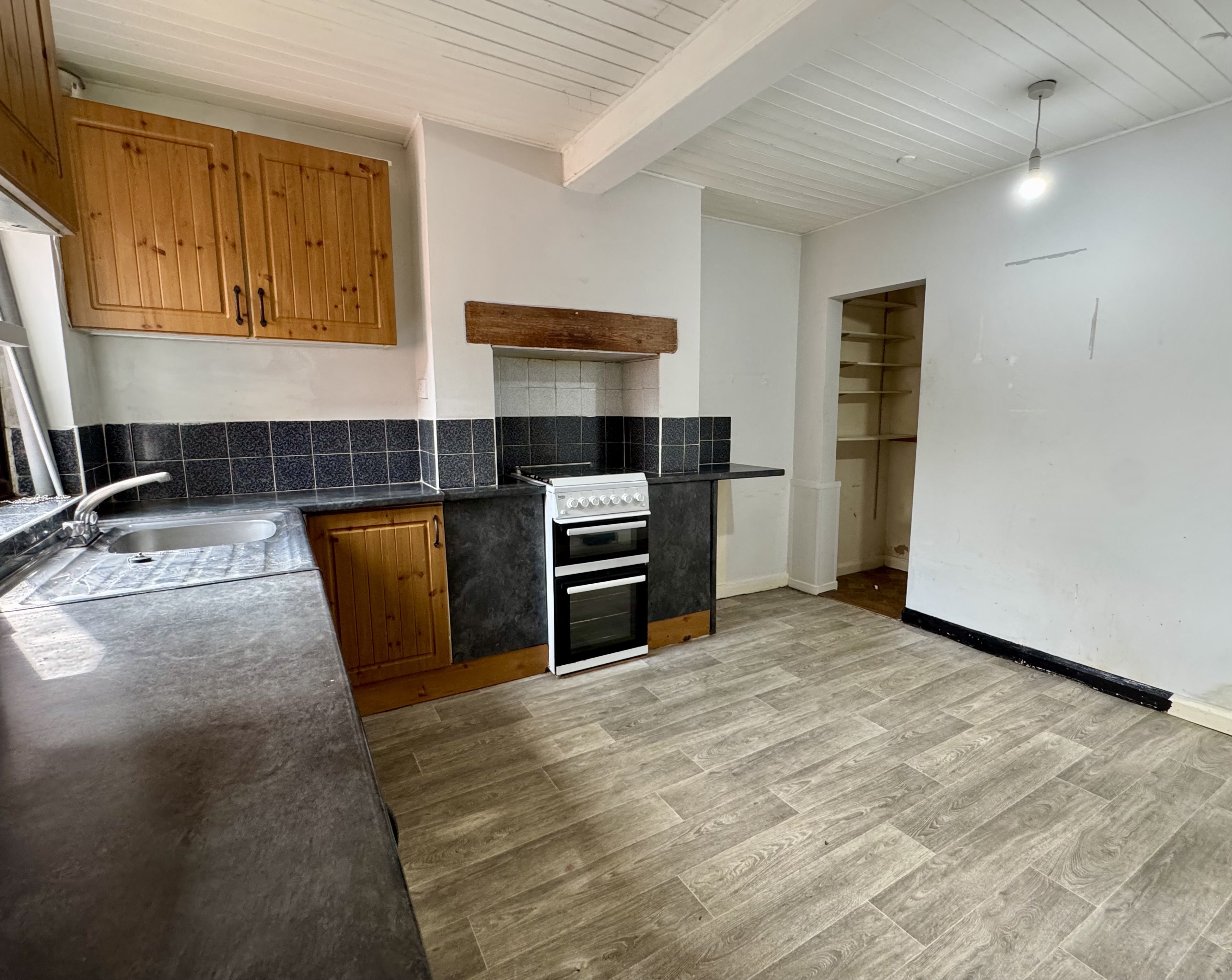 Flat Gladstone Street in Charnwood