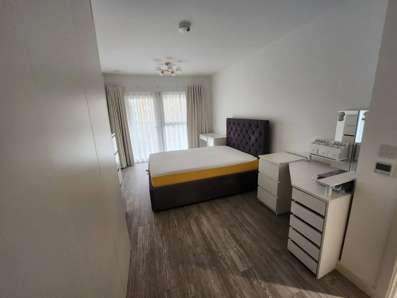 Flat Priory Road in Greater London